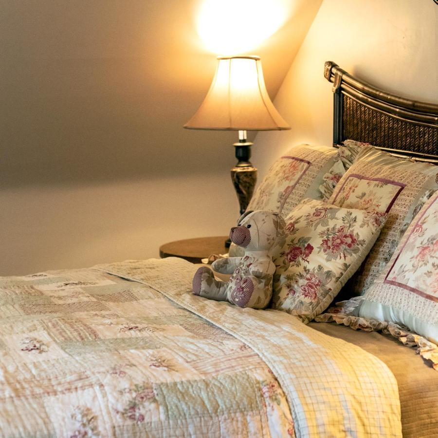 South Broadway Manor B&B - Near Fallingwater, Ohiopyle State Park, Hiking & Biking Trails Gap Scottdale Exteriör bild