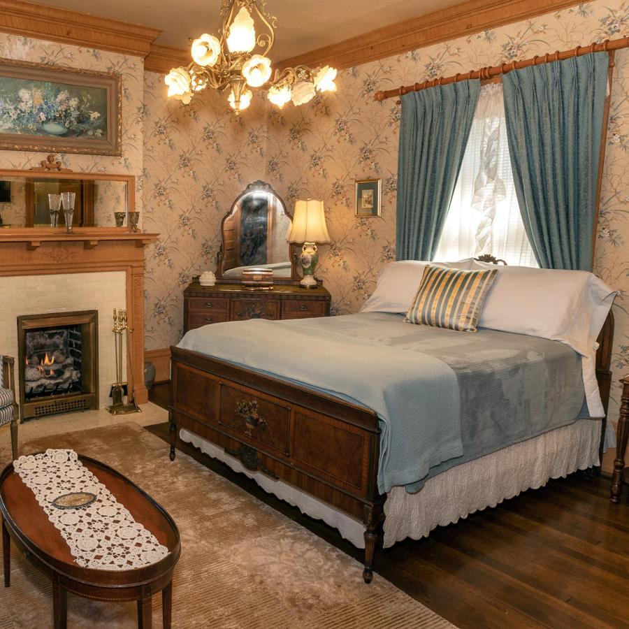 South Broadway Manor B&B - Near Fallingwater, Ohiopyle State Park, Hiking & Biking Trails Gap Scottdale Exteriör bild