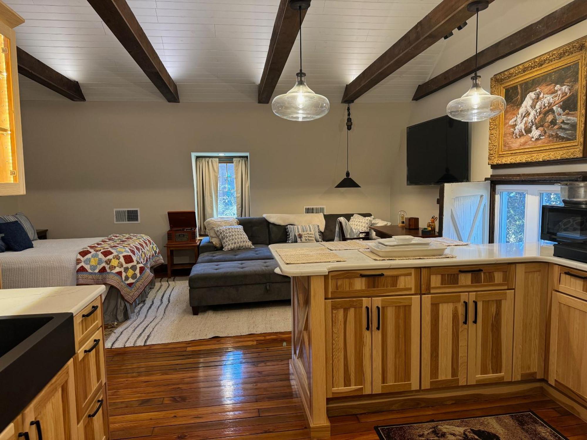 South Broadway Manor B&B - Near Fallingwater, Ohiopyle State Park, Hiking & Biking Trails Gap Scottdale Exteriör bild